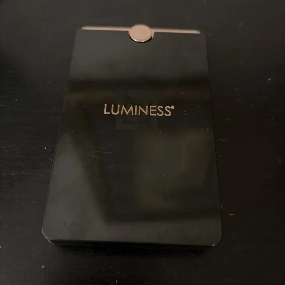 Luminess Alluring Lip and Eye Compact With Eyeshadow and Lipstick - New Makeup